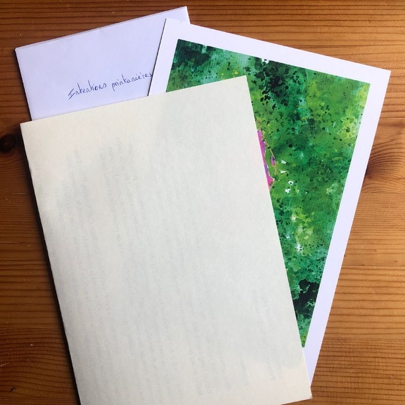 Pochette en coton des Cartes Révelle de Lorina avec le jeu de cartes oracle complet, outil de transmission et de méditation pour les femmes, fabriqué avec soin